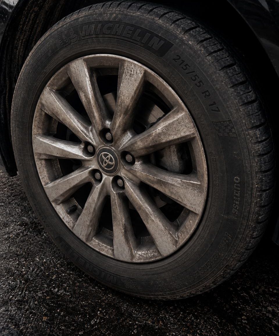 Dull Toyota alloy wheel before a wheel detail